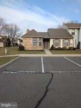 Building Photo - 33 Banbury Ct