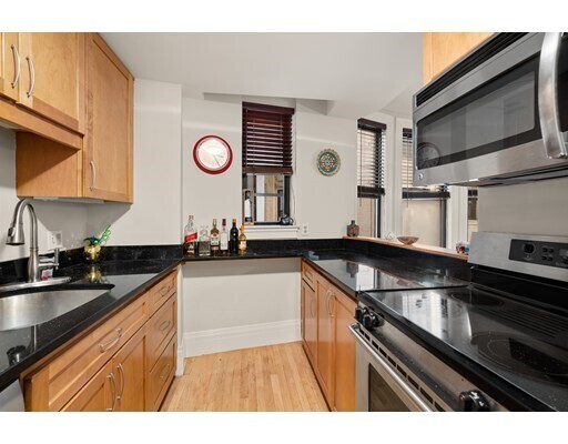 Foto del edificio - 390 Commonwealth Avenue