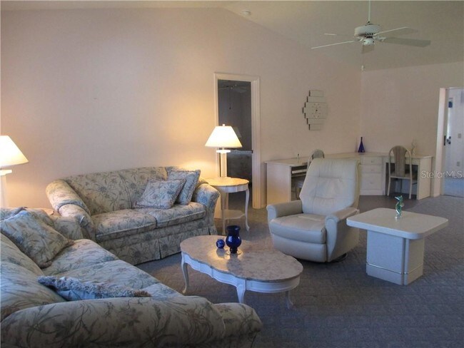 Building Photo - 1595 Loralin Dr