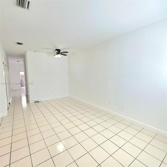 Foto del edificio - 2815 SE 16th Ave