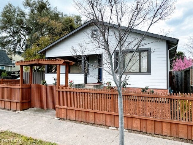 Building Photo - 3 br, 3 bath House - 3 N Eldorado St