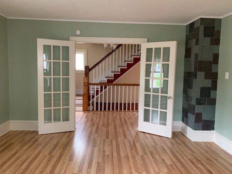 Foto principal - 428 W 3rd St