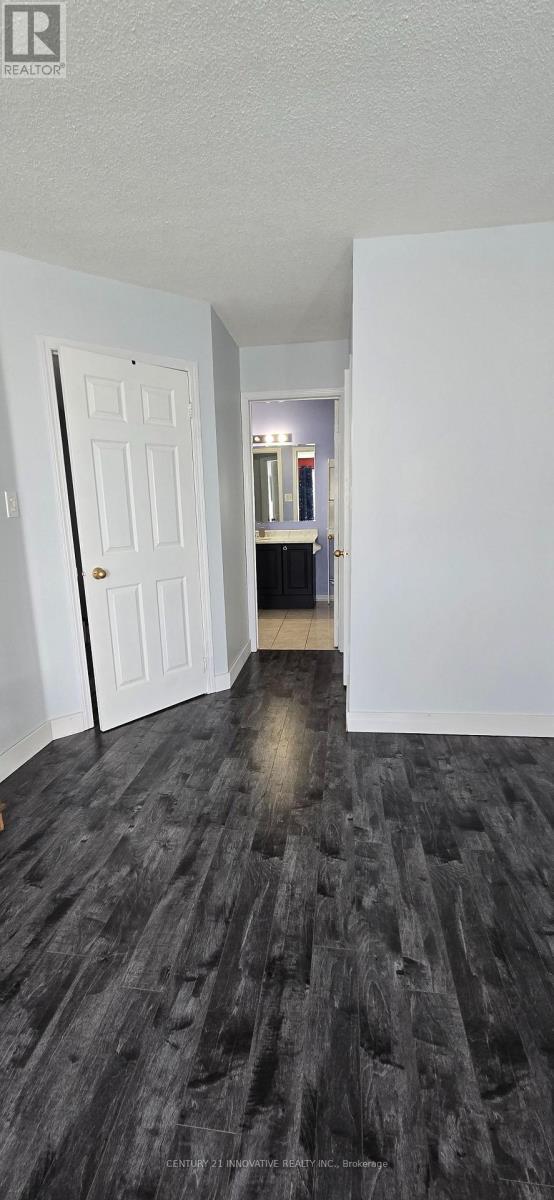 Building Photo - 6 Burnsborough St