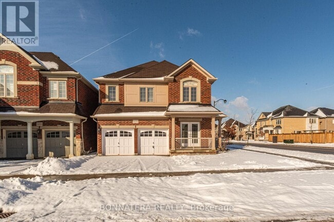 Building Photo - 4235 Fuller Cres