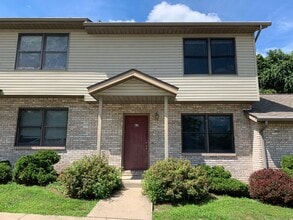 Building Photo - 1385 W Allen St