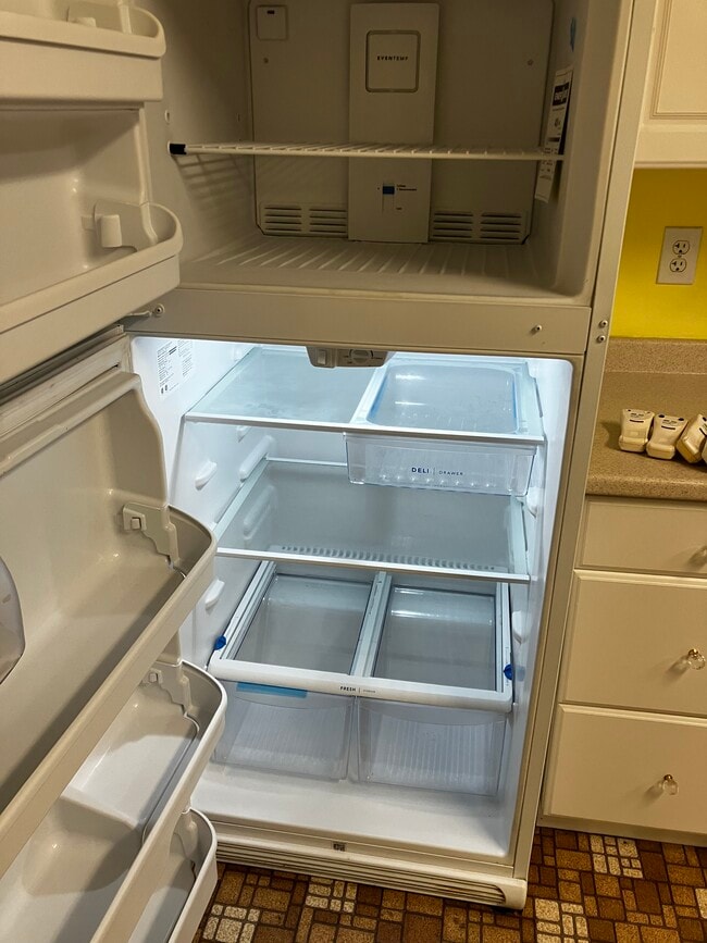 Building Photo - 13 Grubb St