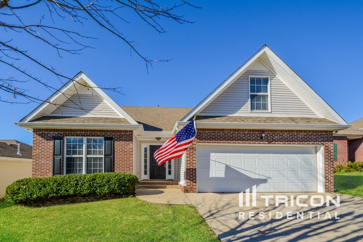 Foto principal - 3508 Oak Creek Dr