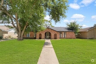 Building Photo - 2403 Creek Meadows Dr