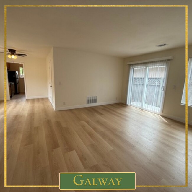 Foto del edificio - 355 Nature Dr