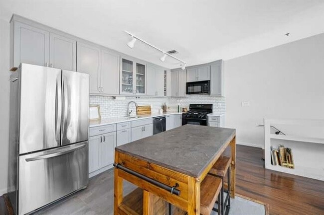 Foto del edificio - 354 3rd St