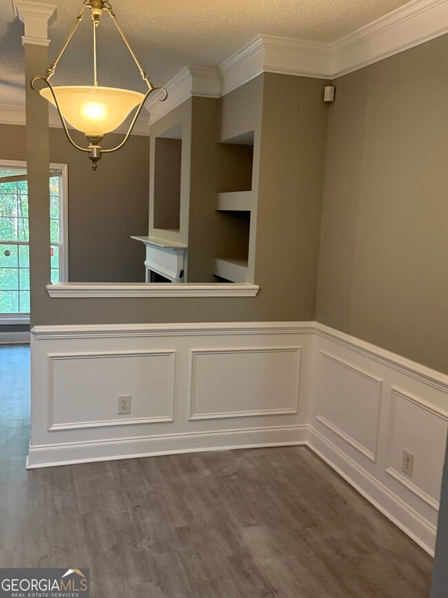 Building Photo - 2743 Halligan Point