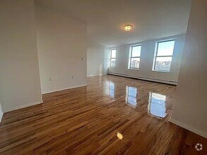 Building Photo - 1348 Sheridan Ave
