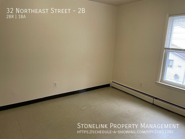 Foto del edificio - 32 Northeast Street