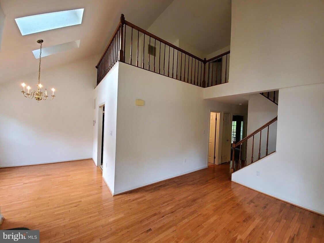 4220 Jonathan Ct, Montclair, VA 22025 Townhome Rentals in Montclair