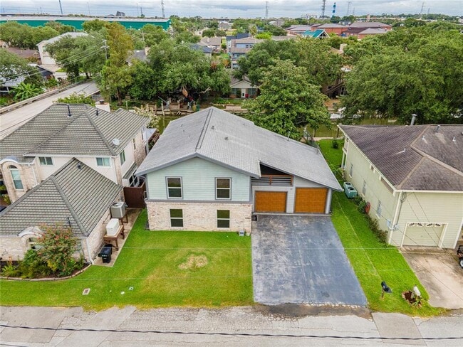 Building Photo - 91 Bayou Ln