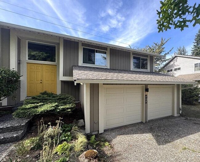 Foto del edificio - 3 bedroom in Bellevue WA 98006