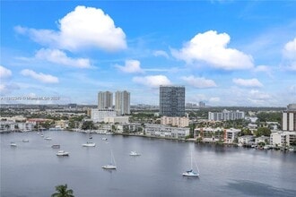 Building Photo - 137 Golden Isles Dr