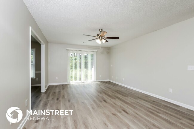 Foto del edificio - 3405 Dickerson Ln