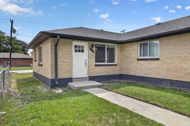 Foto del edificio - 2 bed 1 bath - Remodeled Home in Denver!