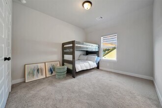 Building Photo - 332 Coldwater Creek Ct