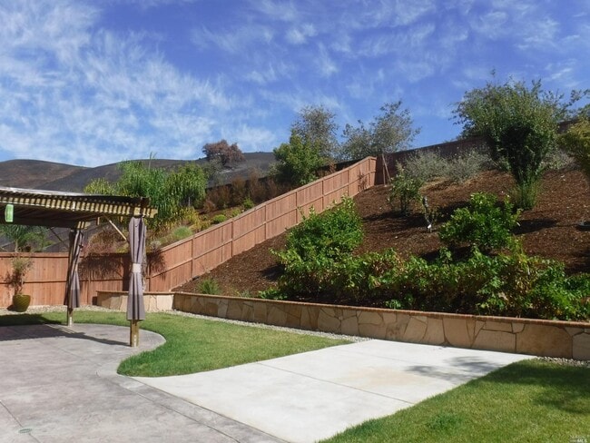 Building Photo - 1416 Couples Cir