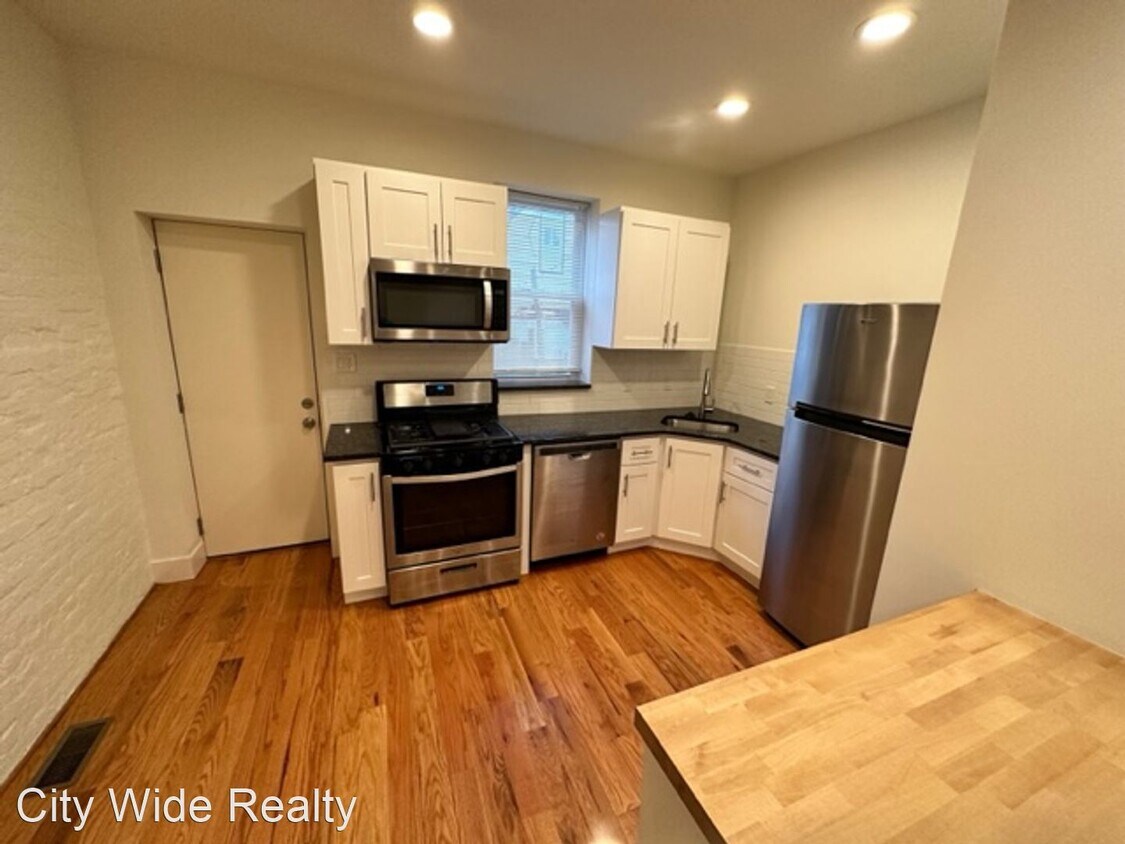 Primary Photo - 2 br, 1.5 bath House - 2145 E Stella Street