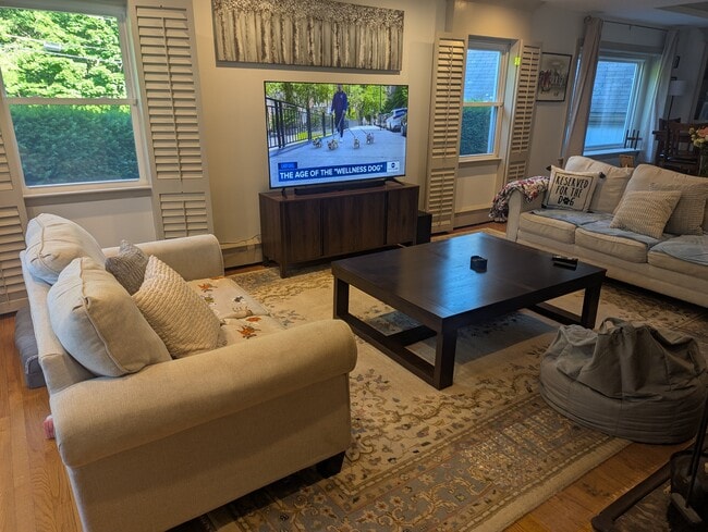 Living room - 40 Brookway Rd