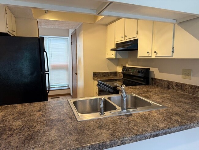 Building Photo - 5894 Aqua Bay Dr