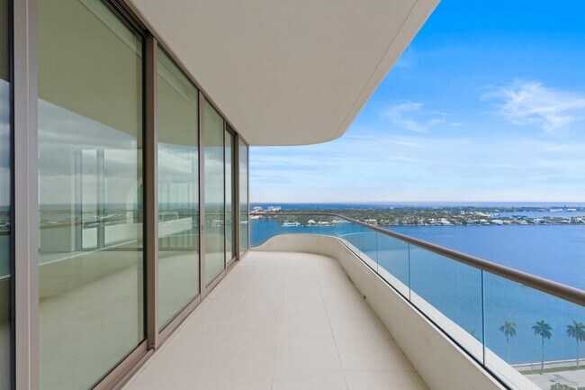 Building Photo - 200 Arkona Ct