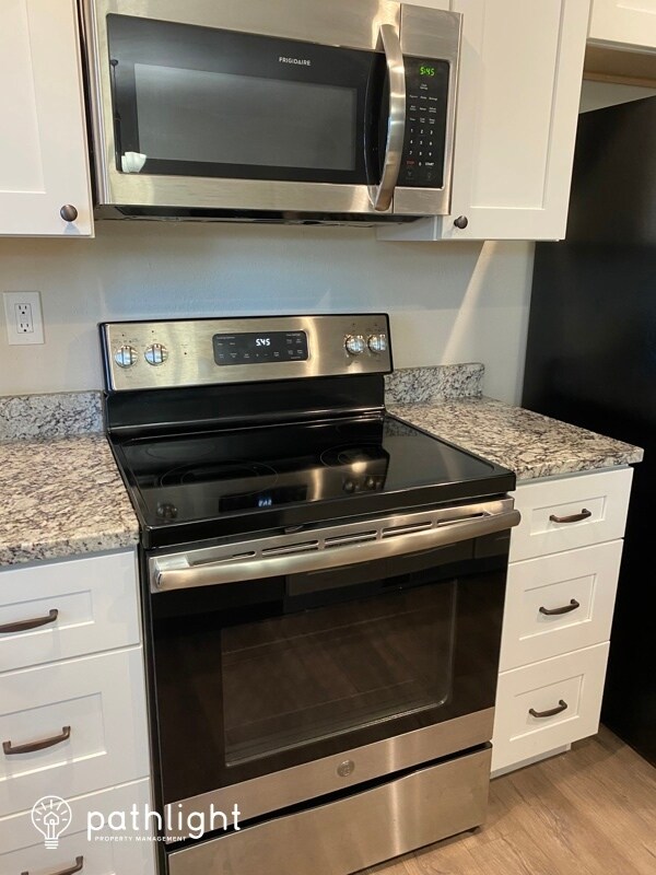 Foto del edificio - 817 Don Juan Ct, Colorado Springs, CO, 80909