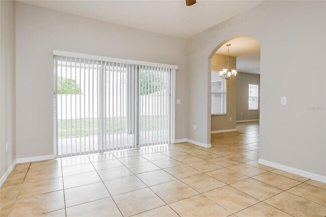 Foto del edificio - 532 Bassett Dr