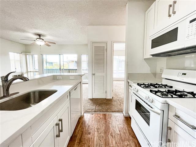 Building Photo - 91-289-289 Hanapouli Cir