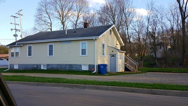 Building Photo - 3510 South Burdick Street