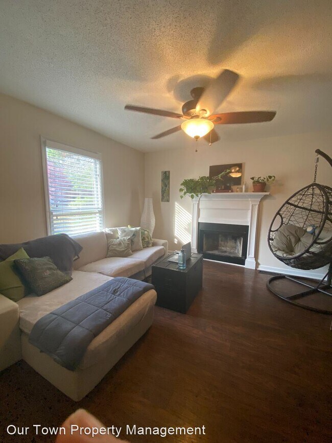 Foto del edificio - 3 br, 2.5 bath House - 498 River Chase Dr