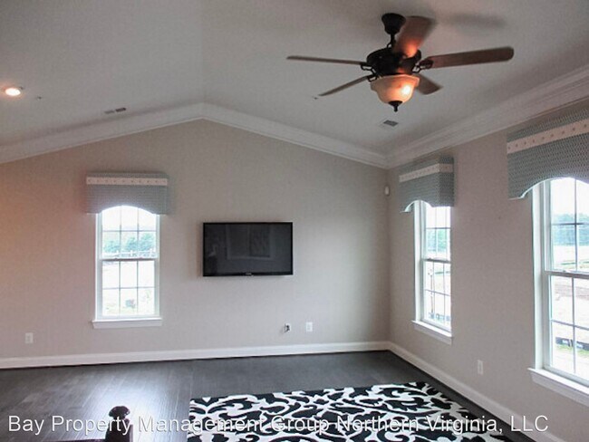 Building Photo - 2 br, 2 bath House - 24688 HUTCHINSON FARM...