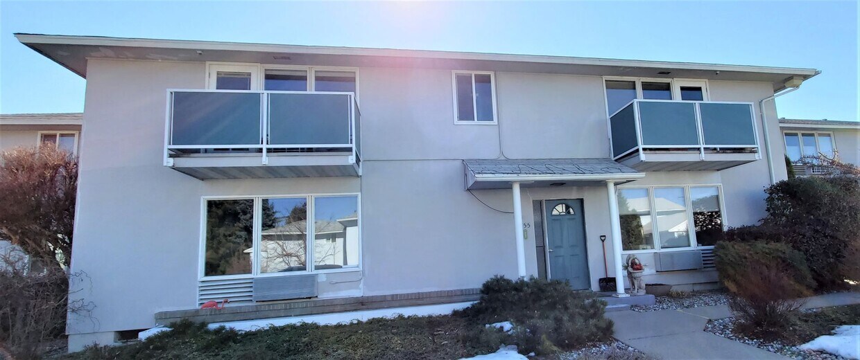Primary Photo - Adorable Second Floor Condo