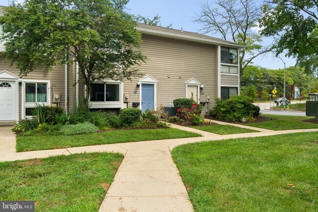 Foto del edificio - 290 Hilltop Ln