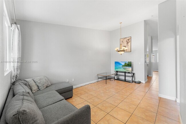 Foto del edificio - 1651 SE 28th Ct