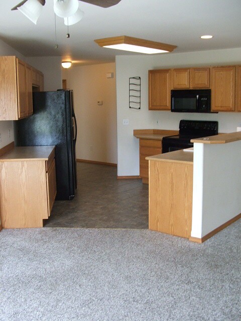 Foto del edificio - 1703 Fairway Dr NE