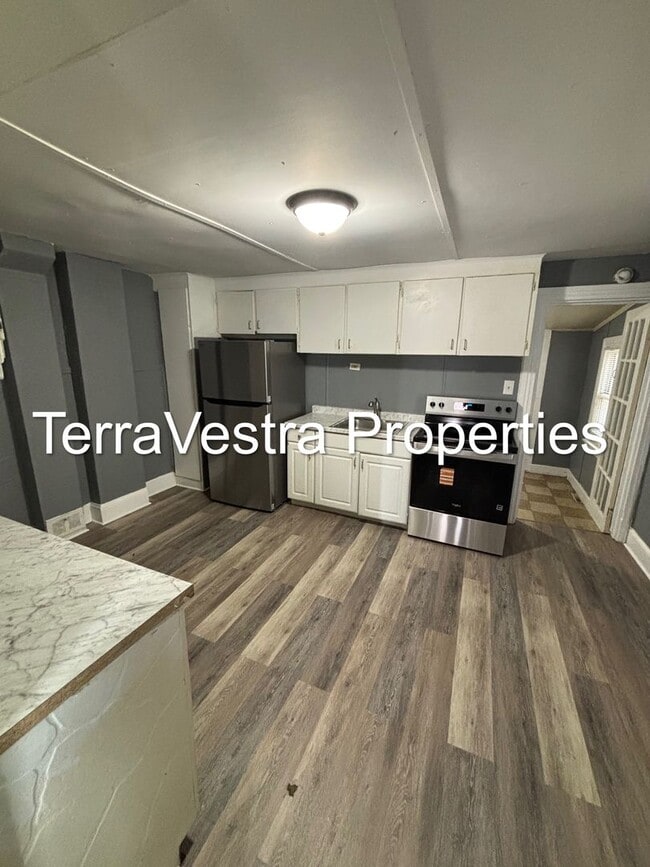 Building Photo - 3 Bed Single Family in Salem. Eligible for...