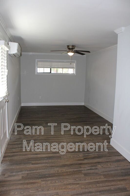 Foto del edificio - 815-B East 32nd Street-Lower