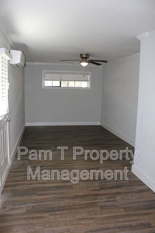 Foto del edificio - 815 E 32nd St