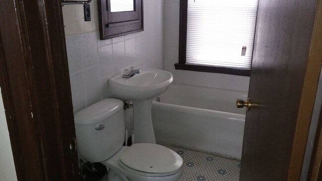 Foto del edificio - 2468 N 12th St