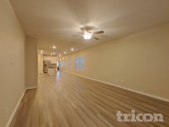 Building Photo - 1805 Ash Oak Ln