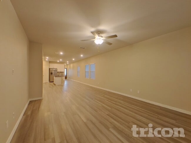 Foto del edificio - 1805 Ash Oak Ln