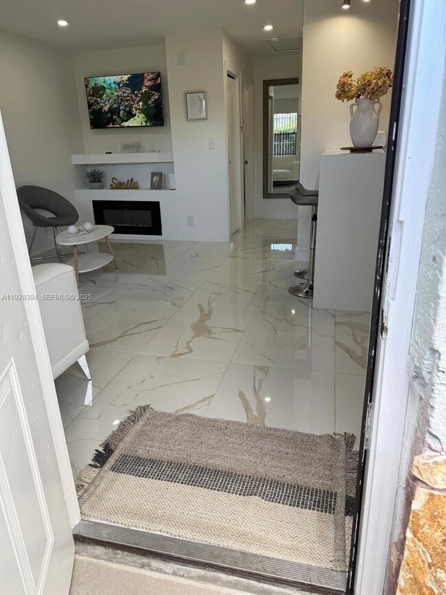 Foto del edificio - 209 NW 7th Ct