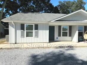 Building Photo - 313 N Navy Blvd
