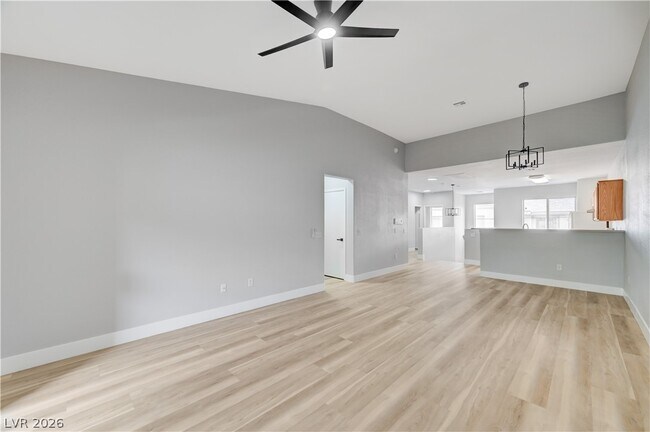 Building Photo - 673 Peachy Canyon Cir
