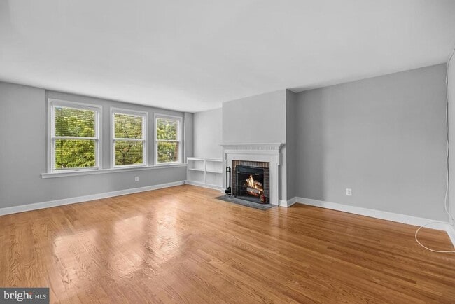 Foto del edificio - 817 E St SE
