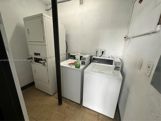 Foto del edificio - 1130 NW 62nd St